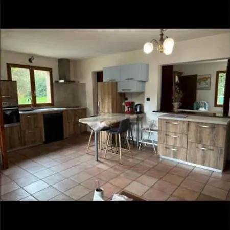 A L'oree Des Bois Holiday home